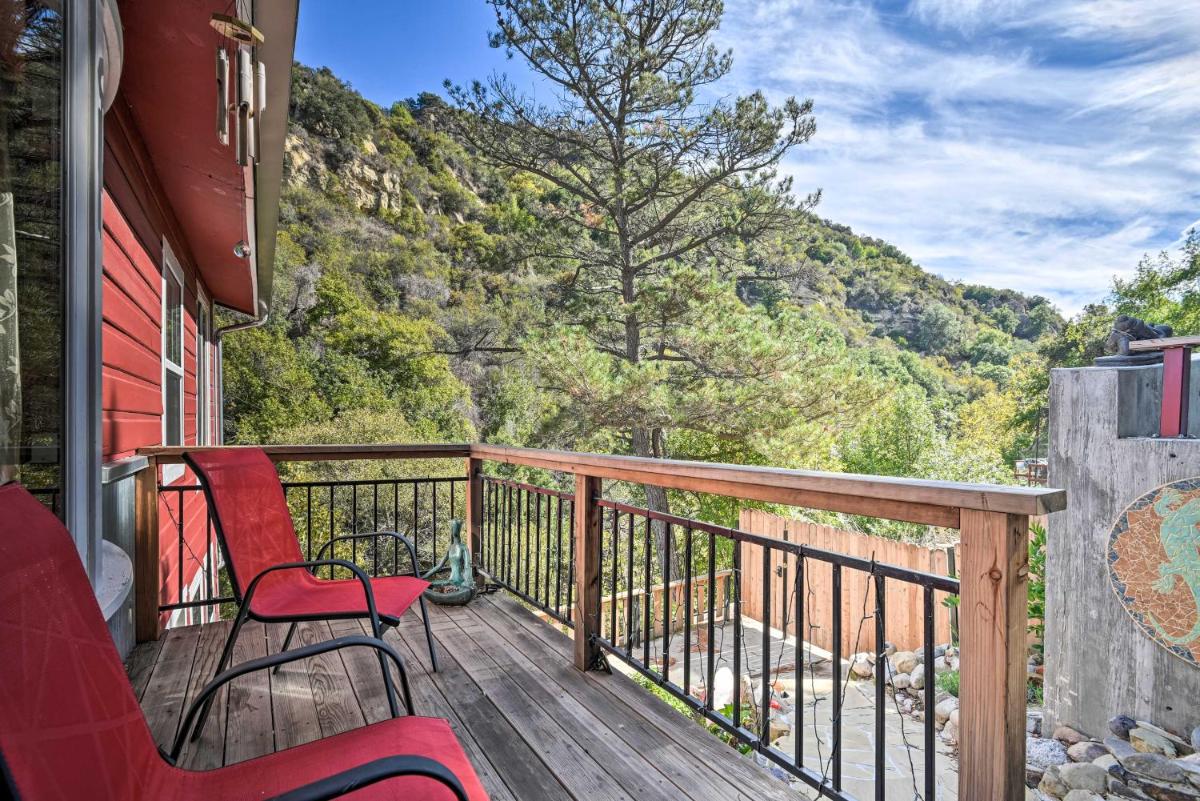 Topanga Studio with Hot Tub, Creek and Mtn Views! - Housity