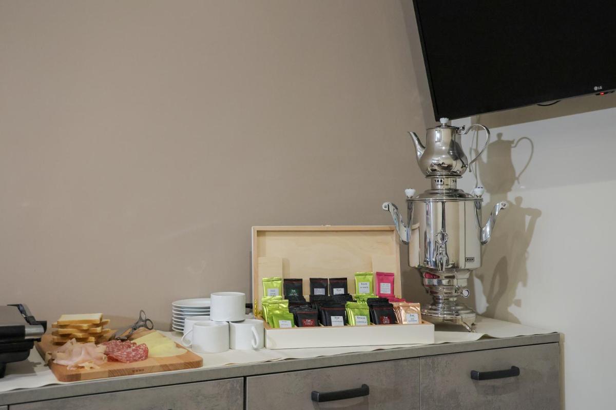 Lvna Telesia - Housity