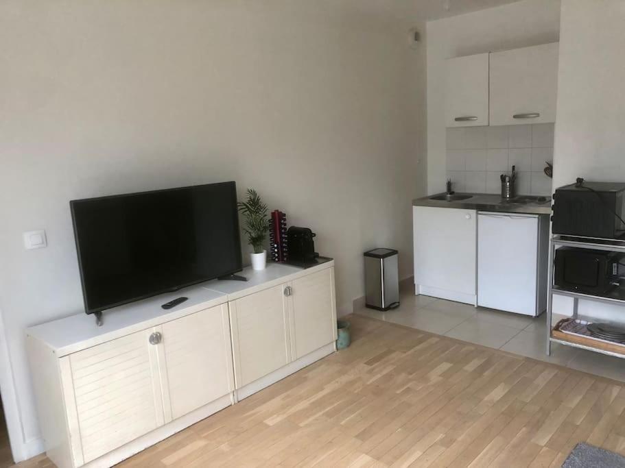 Charmant appartement à la limite de Paris - Housity