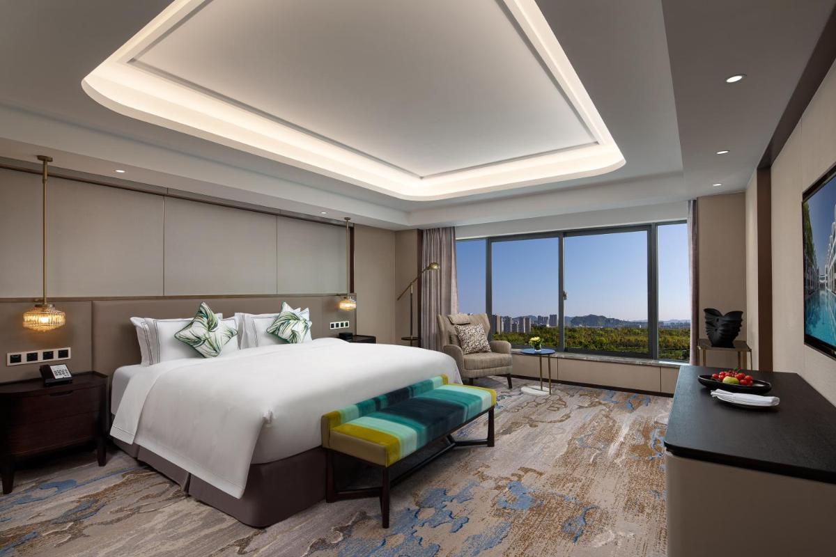 White Swan Hotel Taizhou - Housity