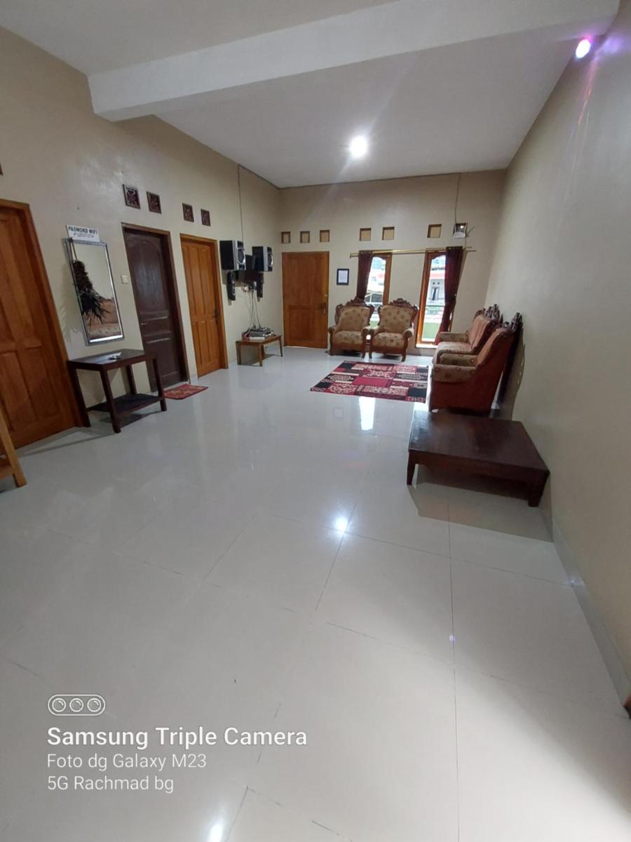 Villa samara 2 homestay Tawangmangu - Housity