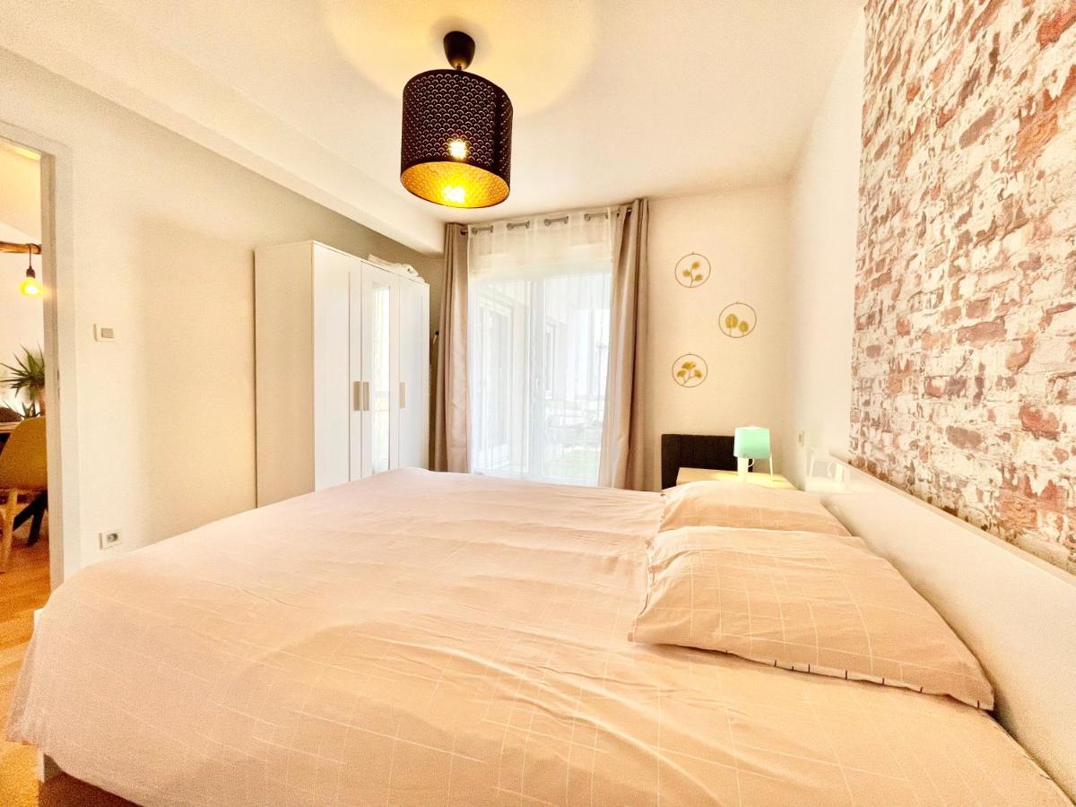 Centre Ville - Balcon - Parking gratuit - Housity