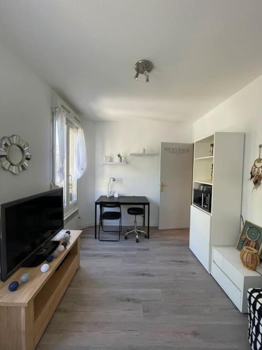 Petit nid douillet - Studio - Rives du Lez - WIFI - Housity
