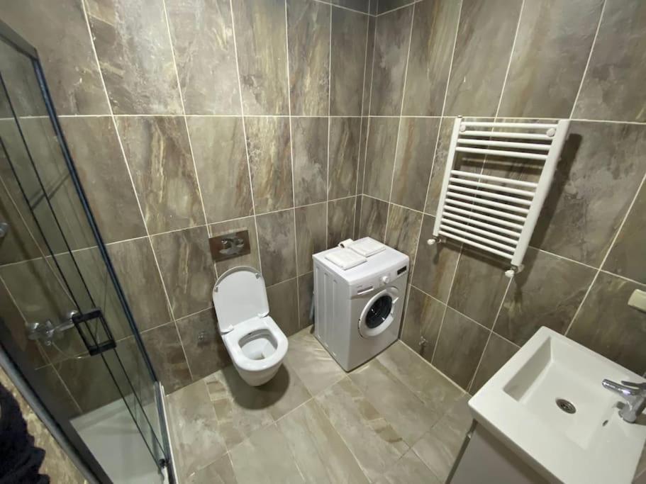 Atasuit2 - Housity