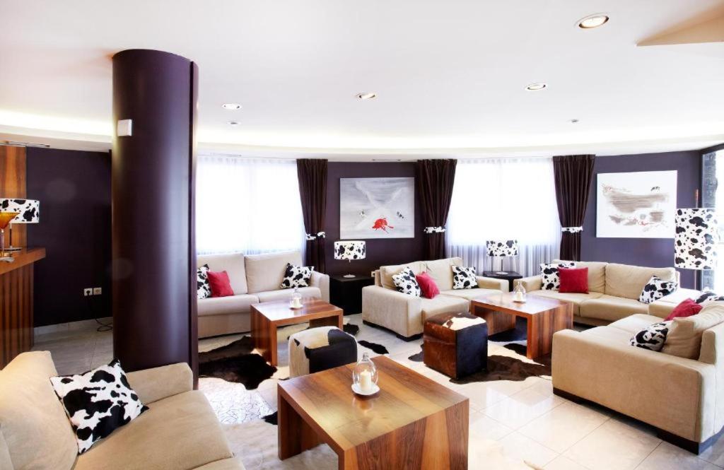 Hotel MU - Housity