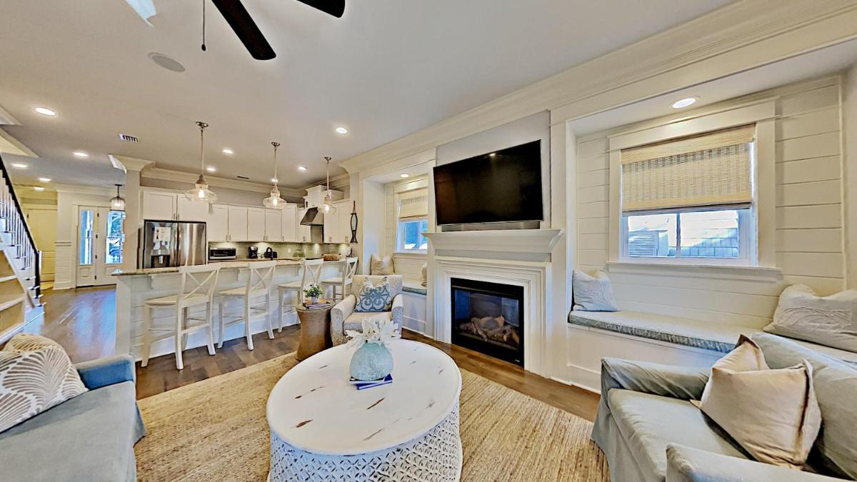 WaterSound West - Sea Glass - Housity