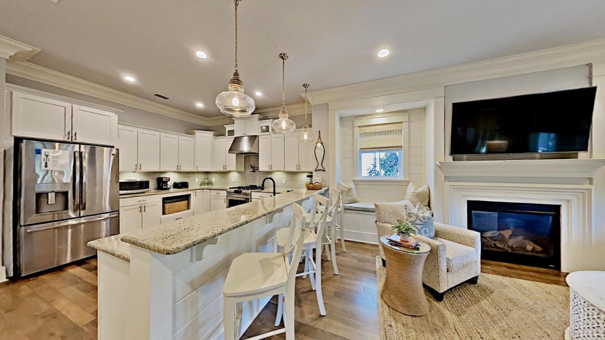 WaterSound West - Sea Glass - Housity