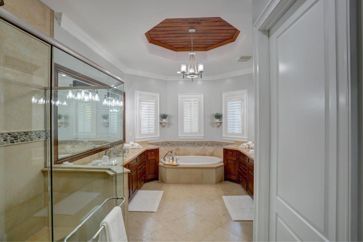 Suitetrails - PACK YOUR BAGS FOR THE ATLANTIC BEACH HOUSE WHERE YOU CAN HAVE IT ALL !