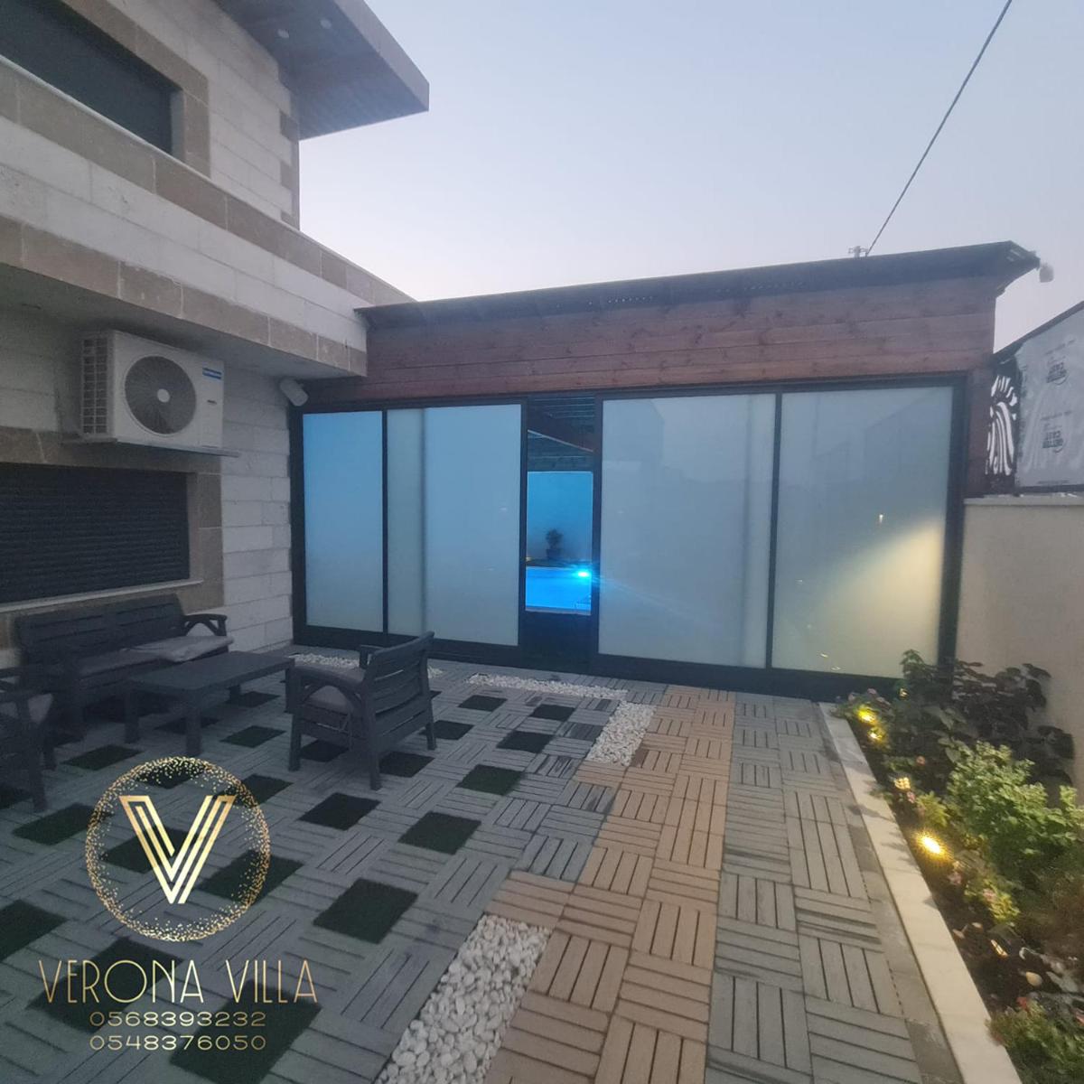 Verona Villa Jericho - Housity