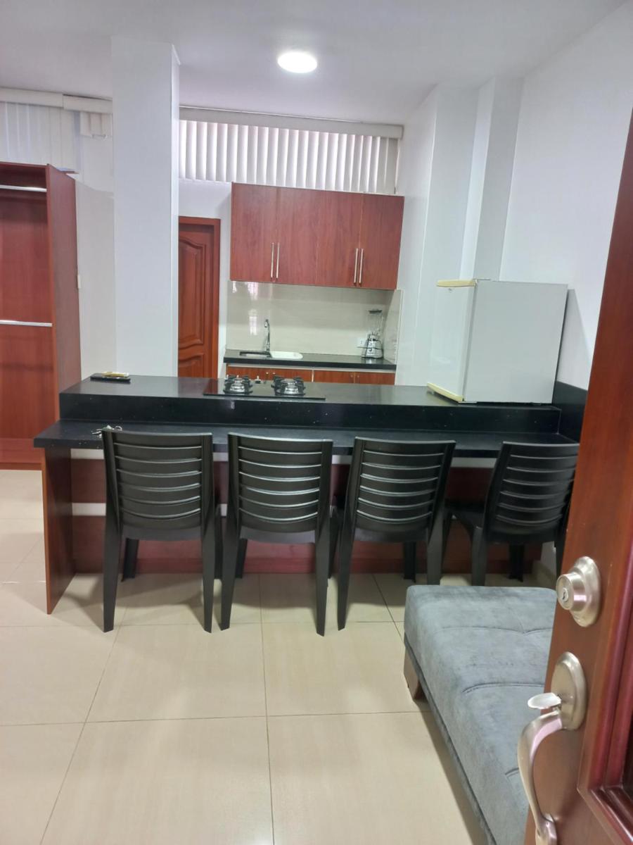 APARTAMENTO De 2 DORMITORIOS EN EL CENTRO DE MANTA - Housity