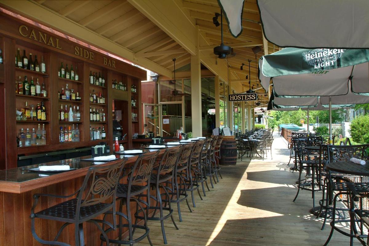 Lambertville Station Inn - Housity