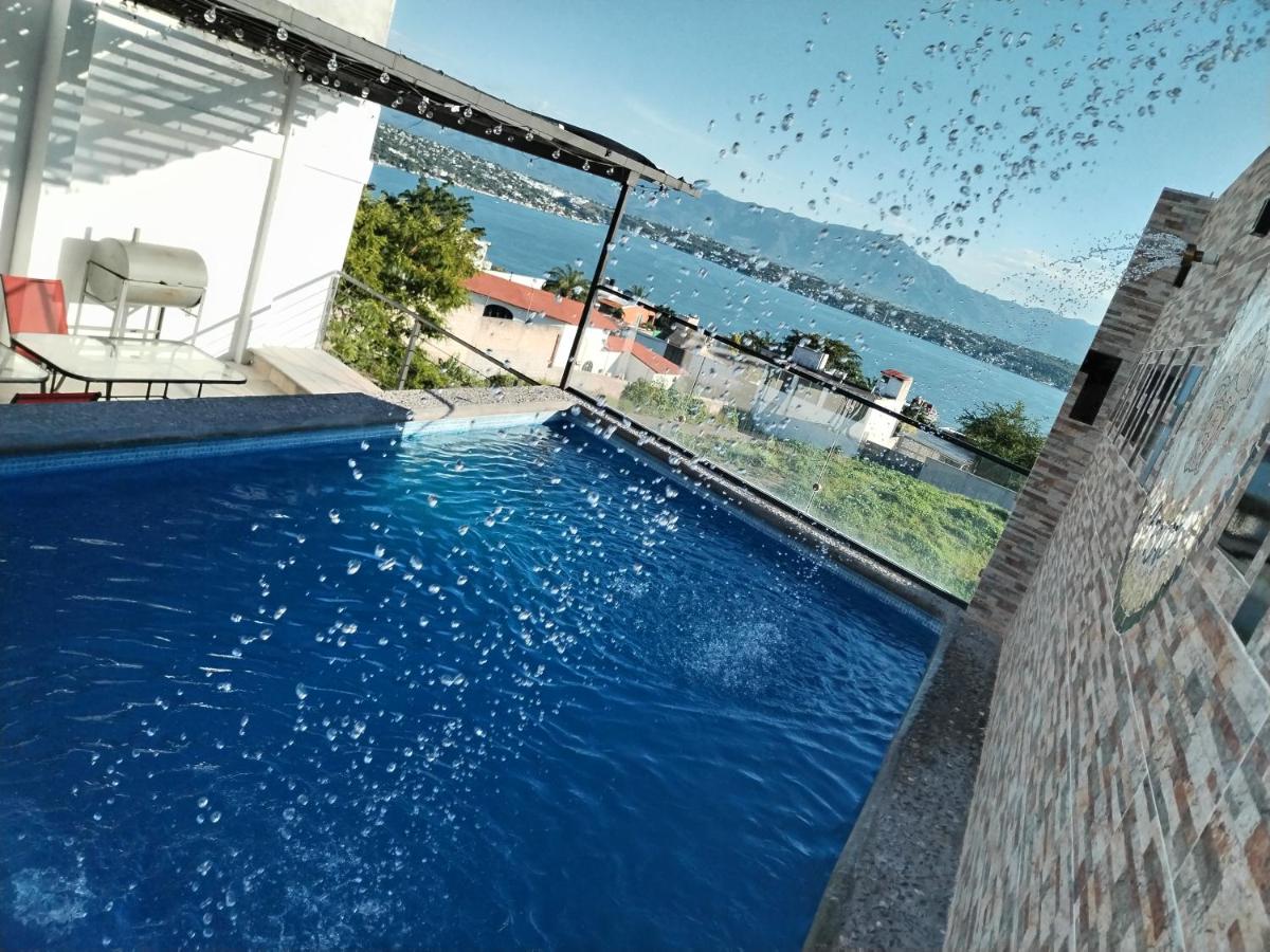 Suitetrails - Casa Versace Tequesquitengo