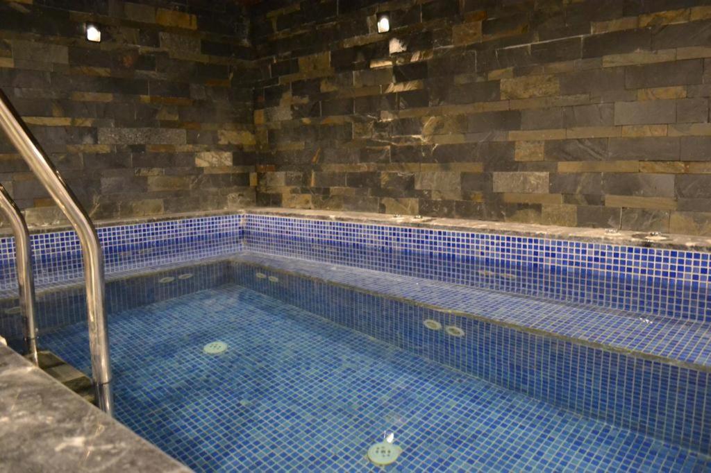 Almasa Suite Aparts - Housity
