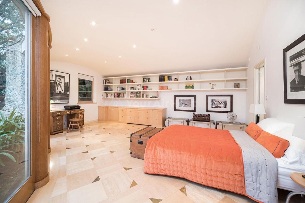 Luxurious 4 bedroom house in Hither Green Lewisham - Housity