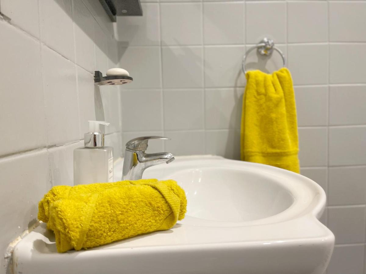 Lovely and comfy entire 1 bedroom flat - 1st floor - Housity