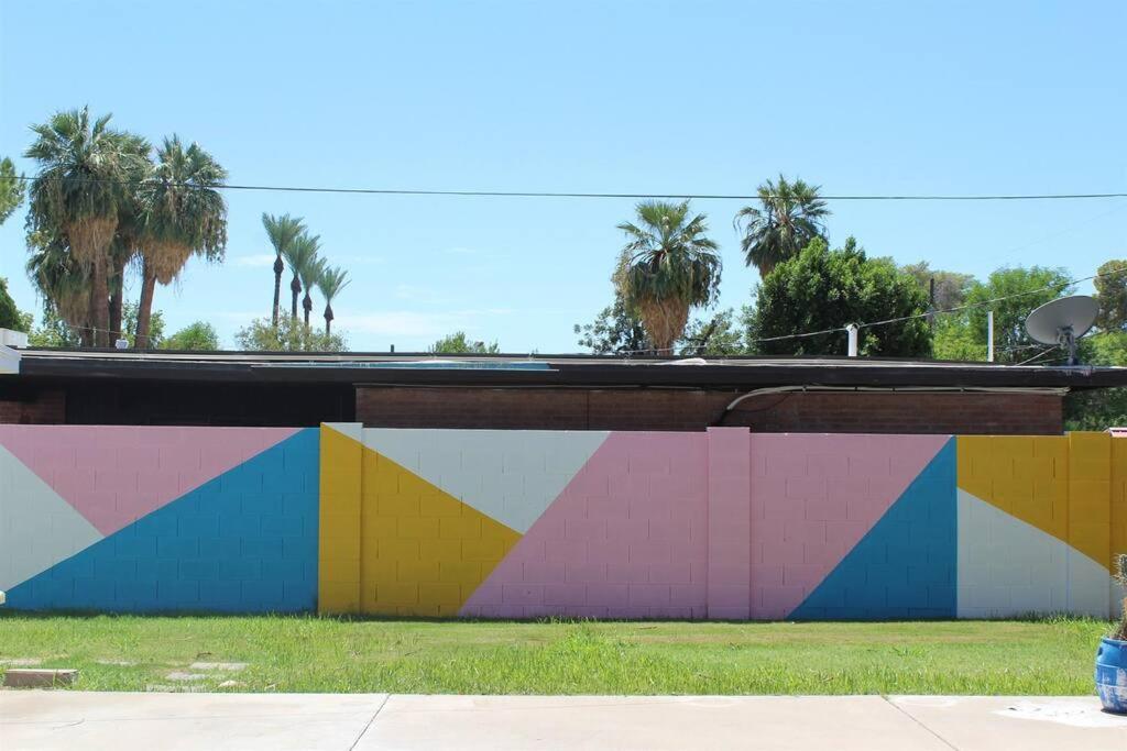 Newly Remodeled Mid Century Saguaro House (36) - Housity