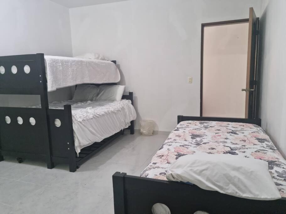 Casa campestre con acabados de lujo - Housity