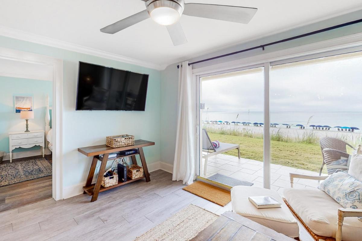 Crystal Dunes 106 - Housity