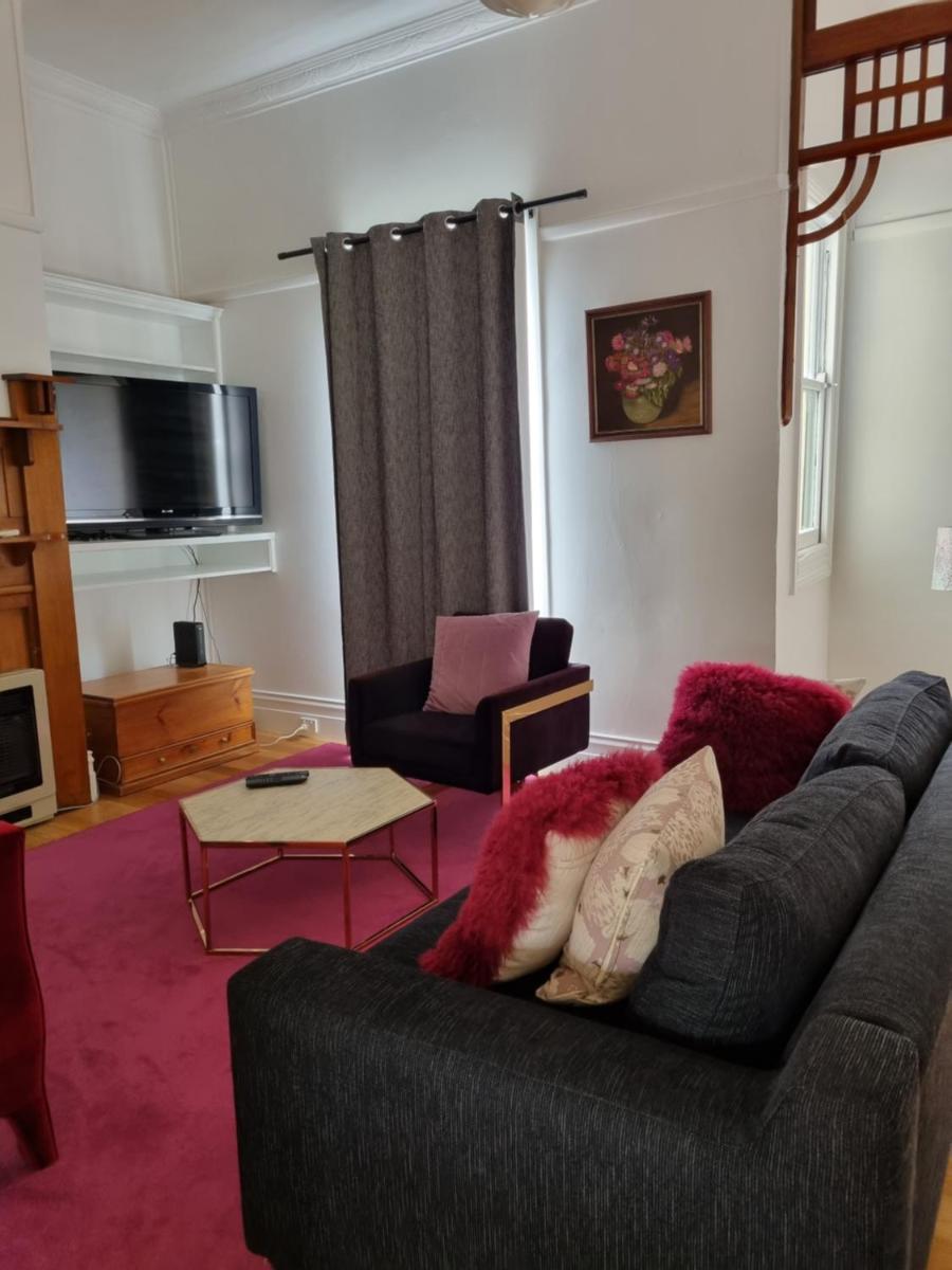 Emily's - Housity