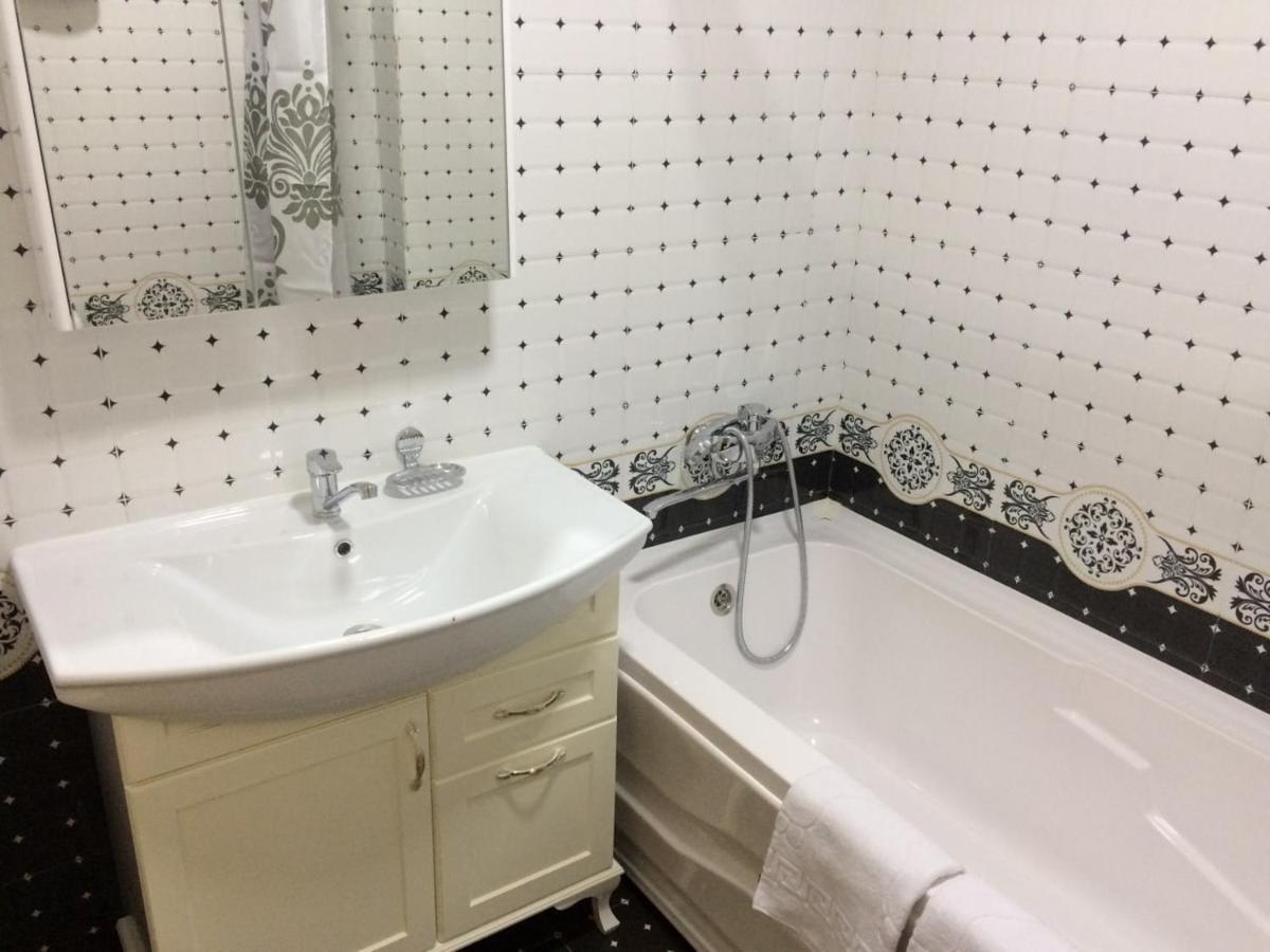 Usmon Khuja Hotel - Housity