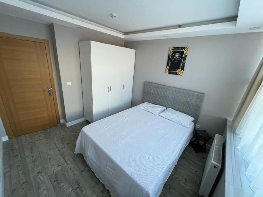 Atasuit5 - Housity
