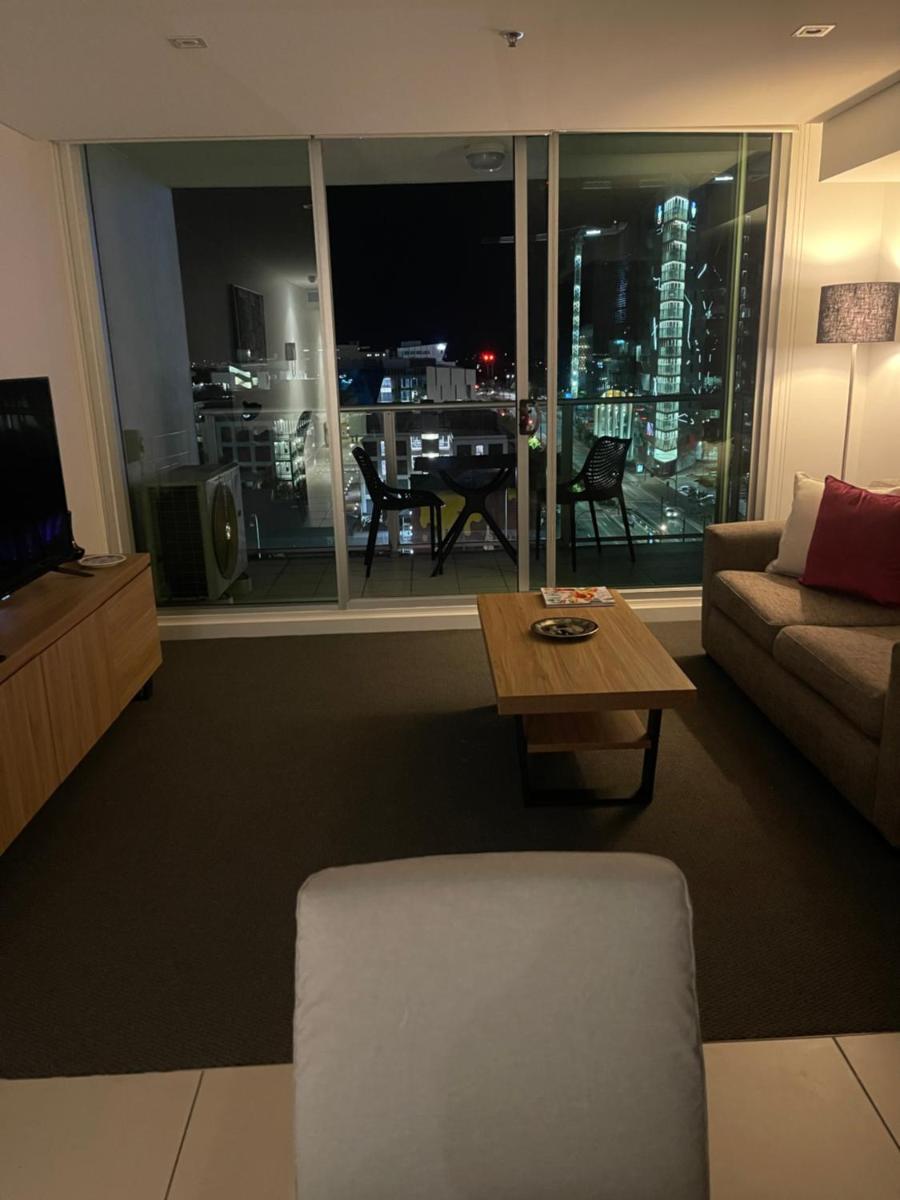 96 North Terrace Embassy Apartment - Housity