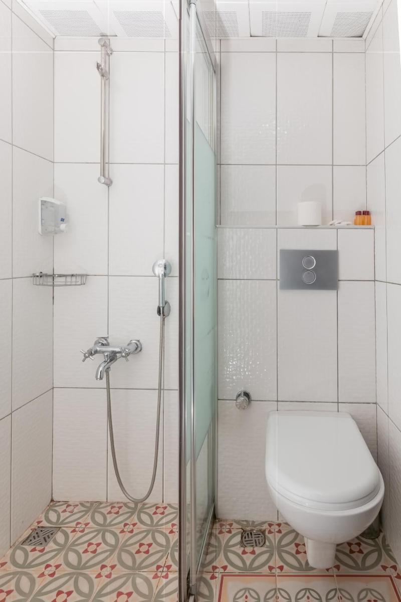 The Center Hotel - Housity