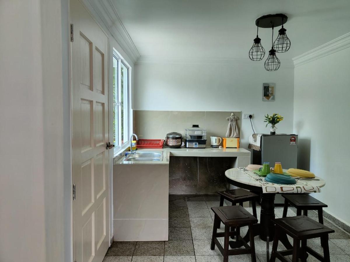 Sunrise Bedrooms and Transit - Housity