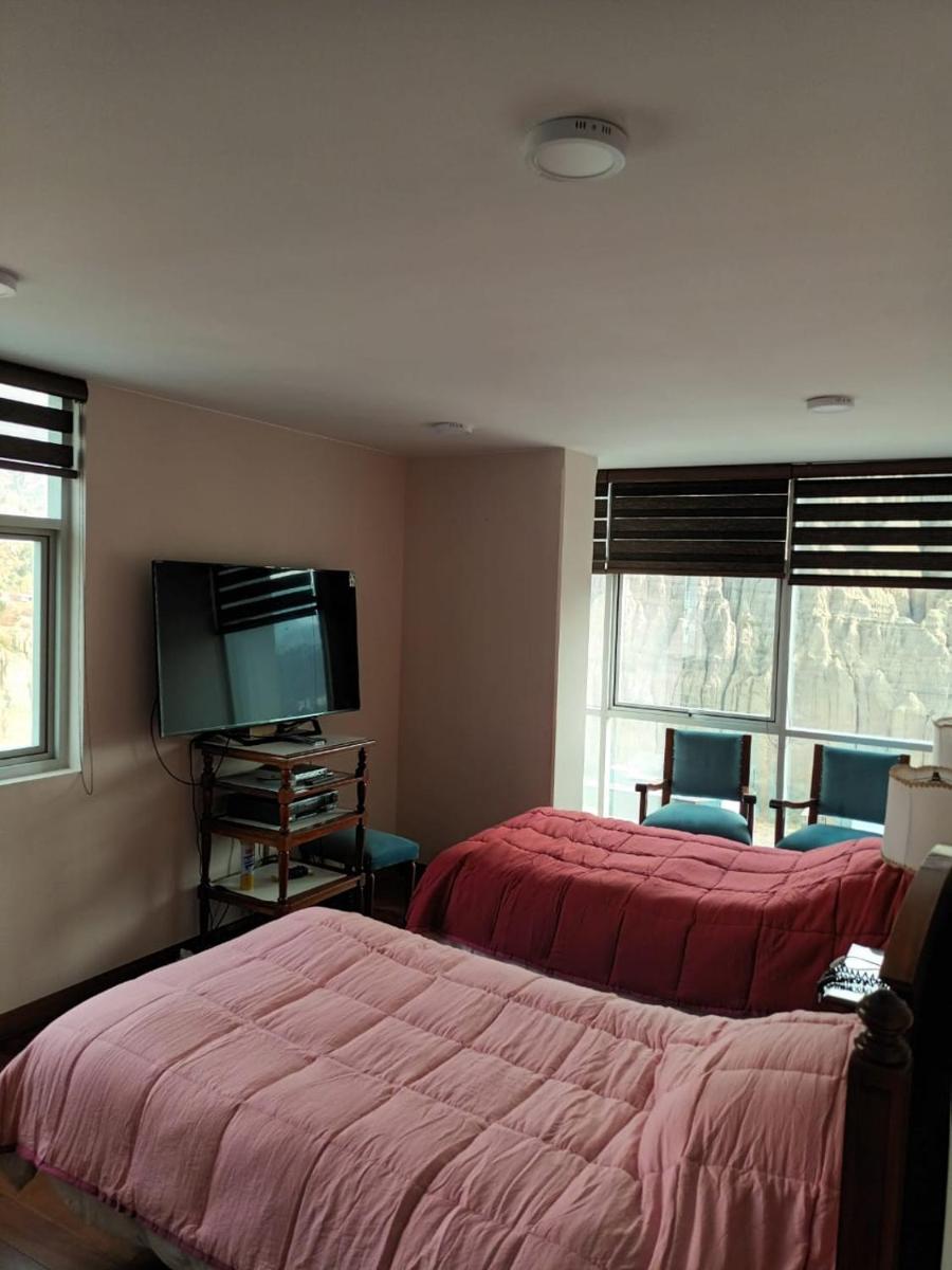 DORMITORIO CONFORTABLE PARA 1 HUESPED - Housity