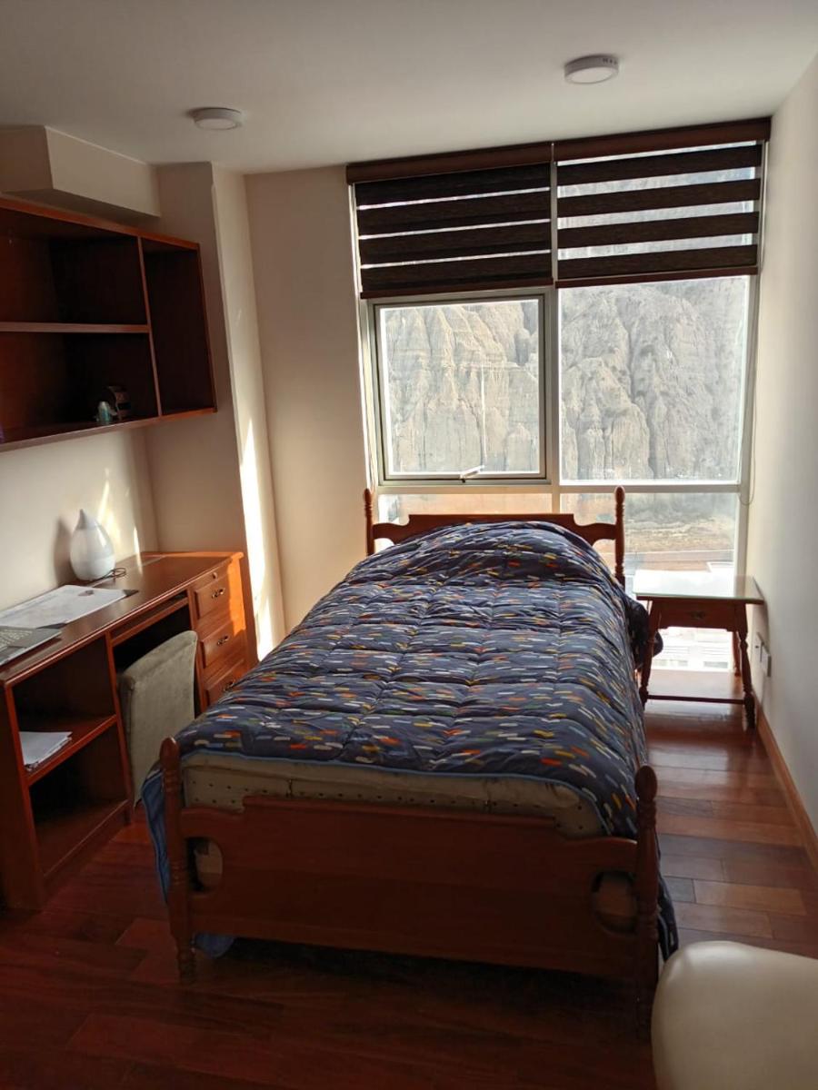 DORMITORIO CONFORTABLE PARA 1 HUESPED - Housity