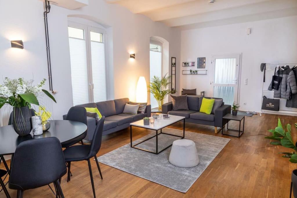 100 m2 Central City Loft - Housity