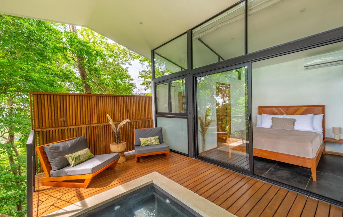 NAIA OCEANVIEW STUDIO - Housity