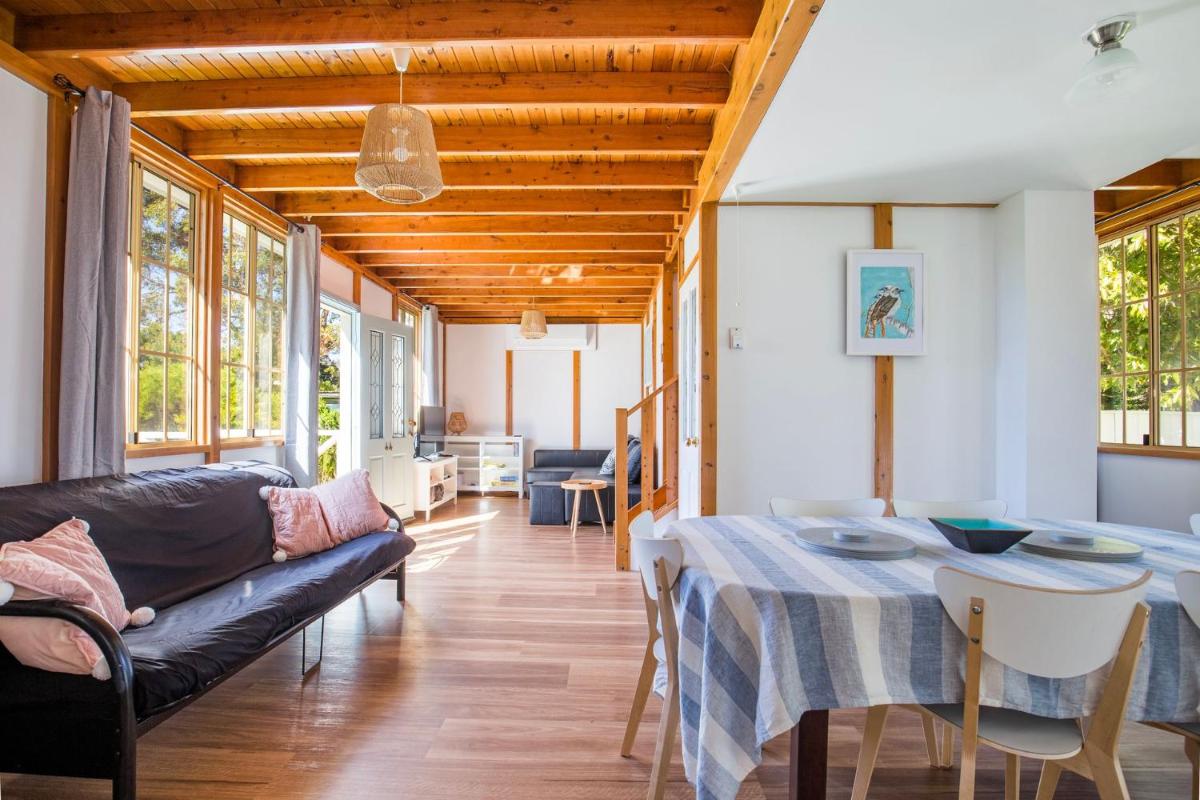 Callala Cottage 4 Mins Walk to Beach - Housity