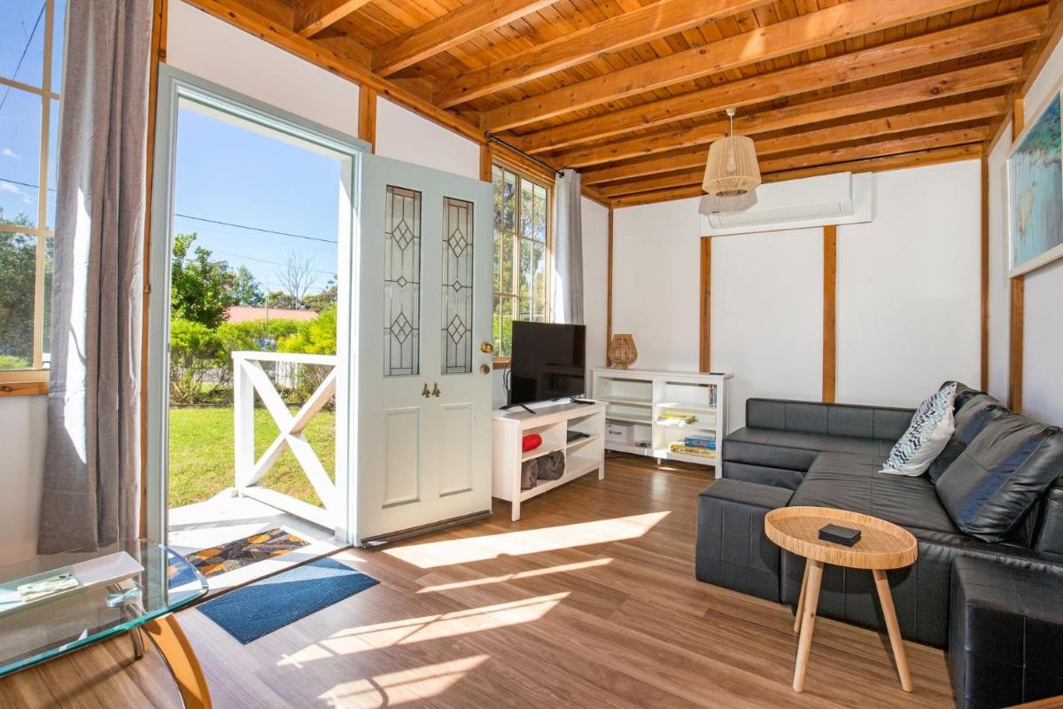 Callala Cottage 4 Mins Walk to Beach - Housity