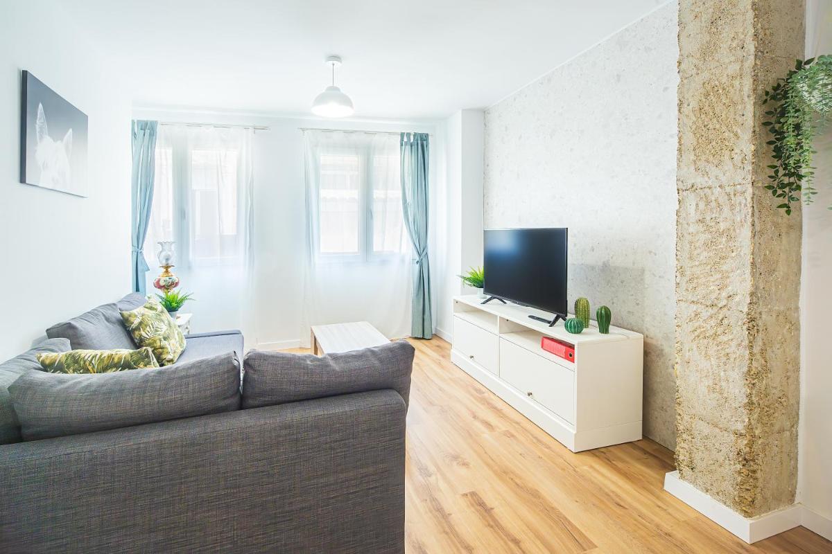 CARTAGENAFLATS, Apartamentos Anfiteatro Romano 4C - Housity