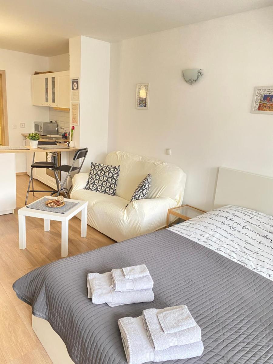 Molly's Apartment - Housity