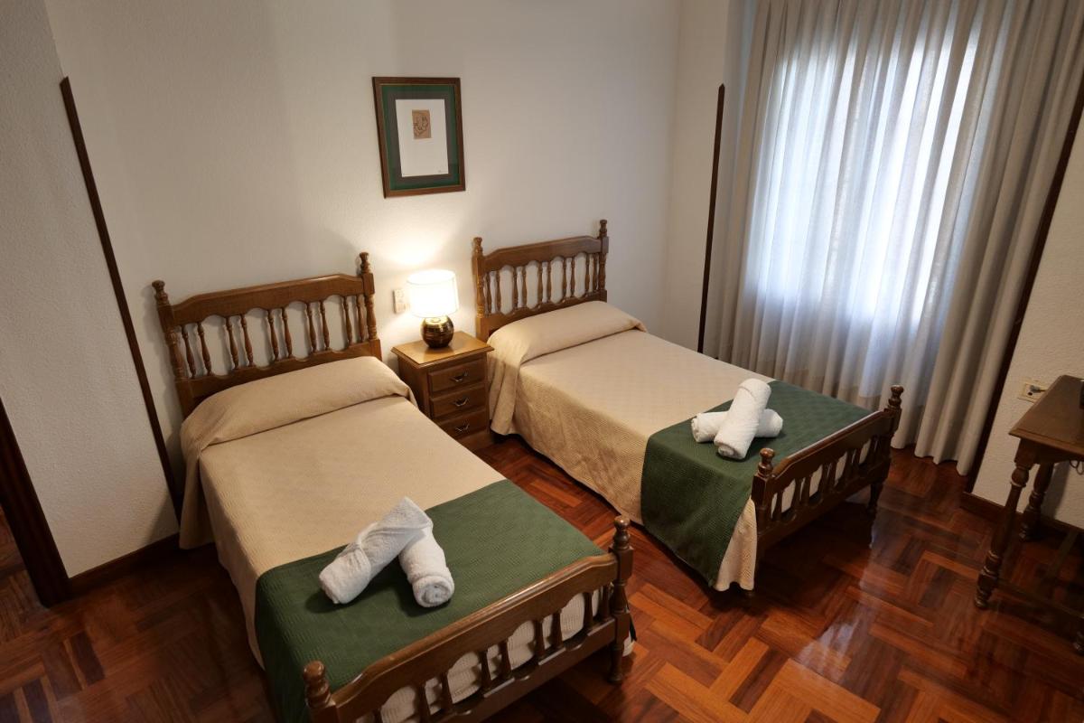 Hostal Cristina - Housity