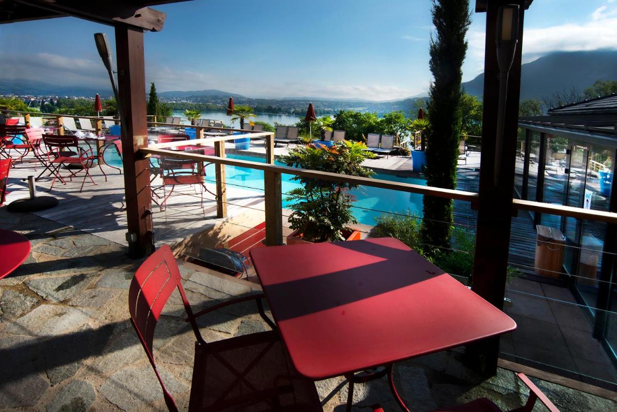 Vue générale sur la montagne ou vue sur la montagne depuis l'hôtel