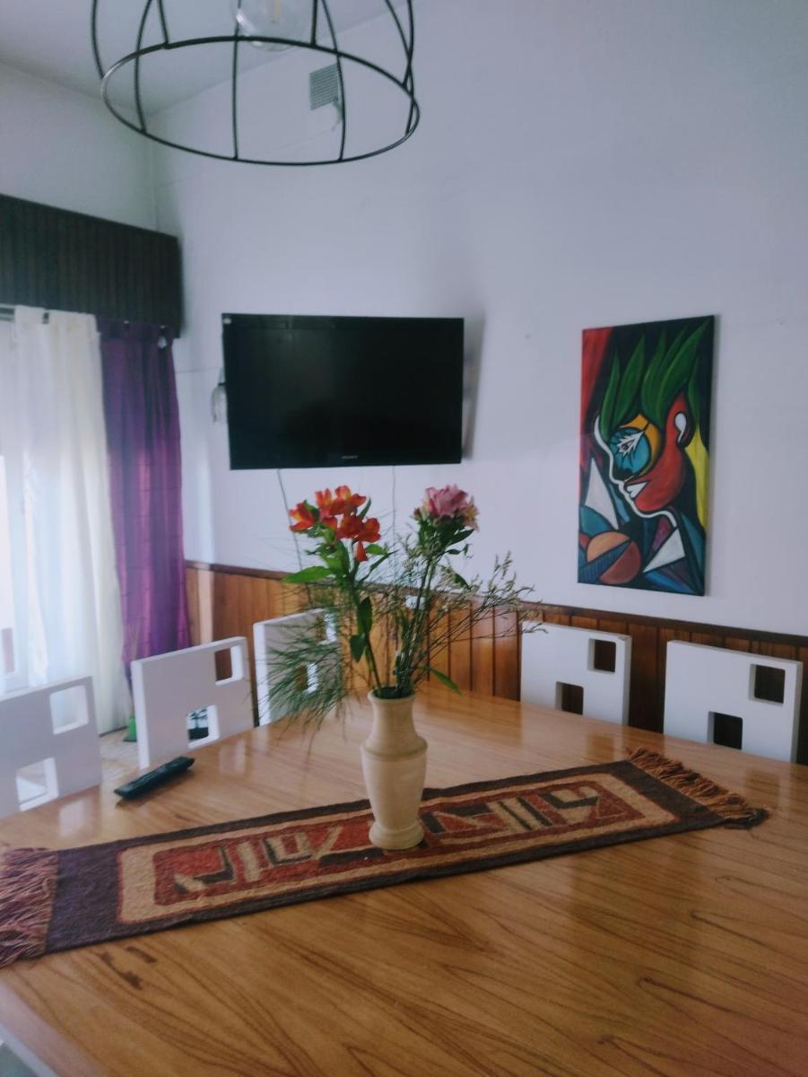 Casa CNEL Pringles - Housity