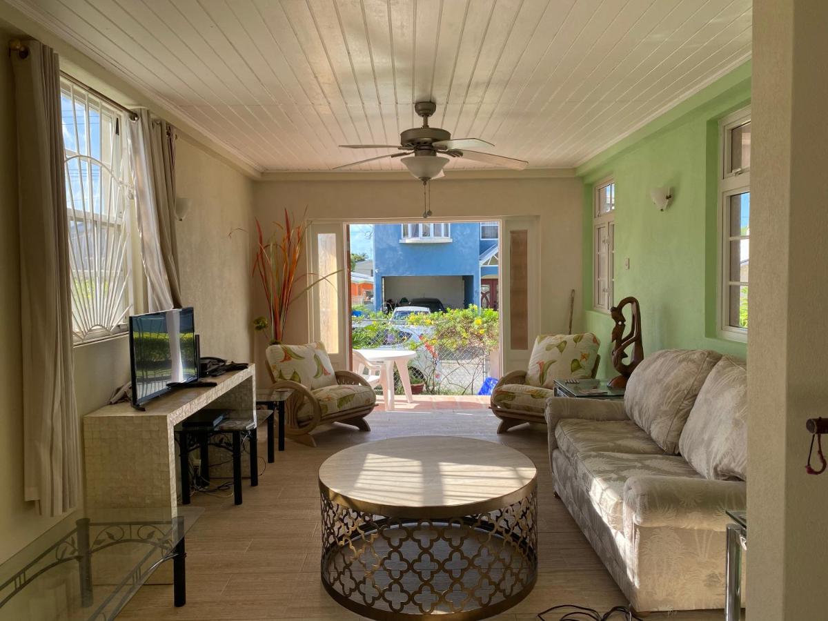 Heywoods Villa - Housity