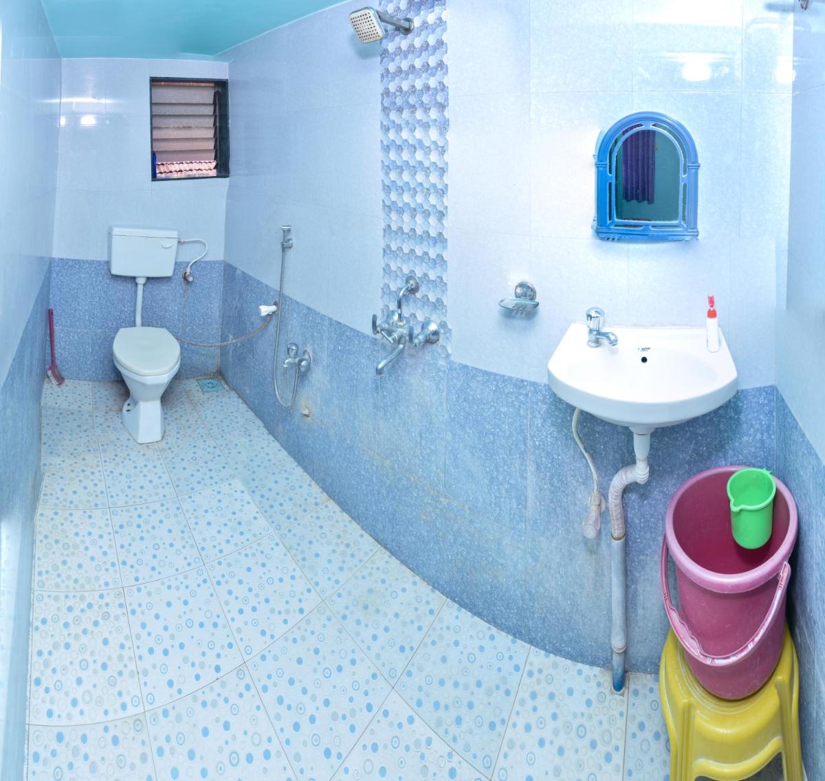 Khavanekar Resort - Housity