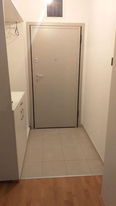 Nikolov Apartment - Housity