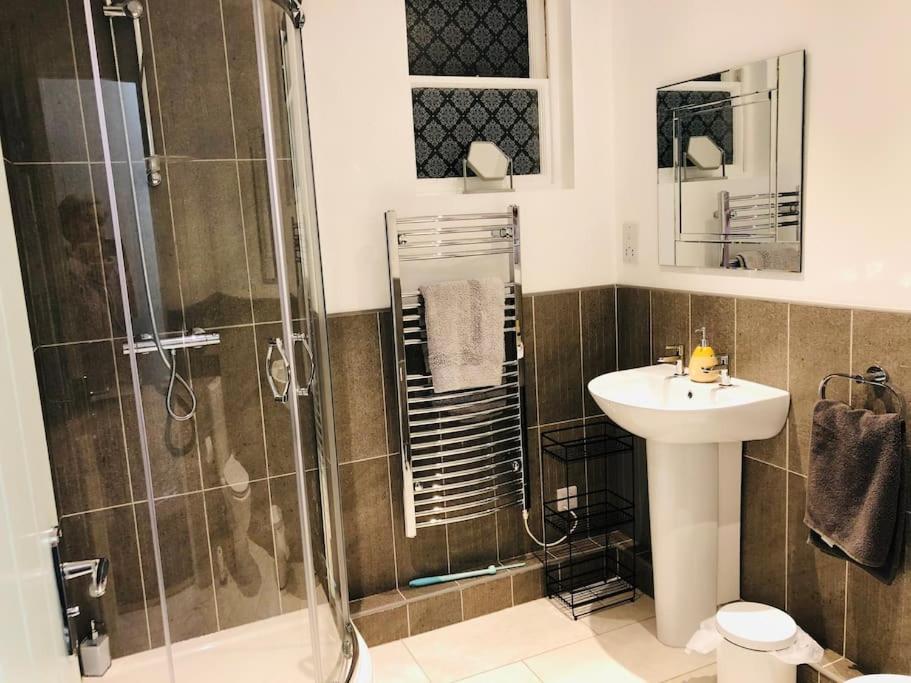 Hideaway between Coast and Moors in a beautiful Village apartment - Housity
