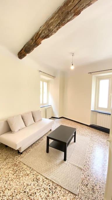 Appartamento a 6 minuti da Acquario e Stazione - Housity