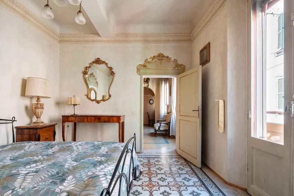 Central Elegant Apartment - Liberty House - Housity