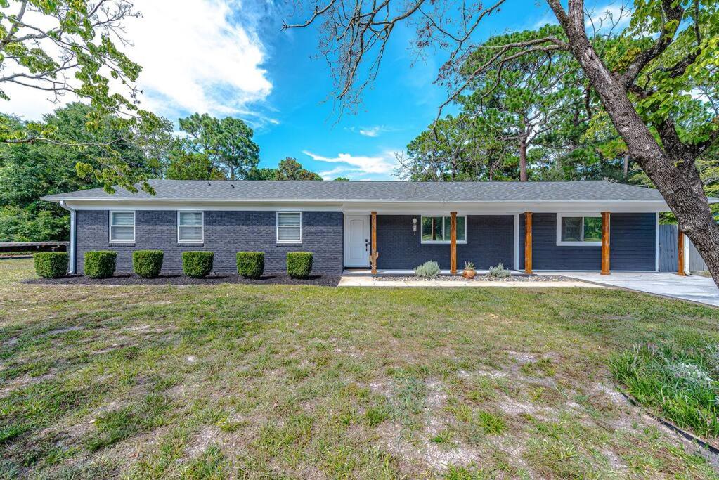 House of Kaktos located in Central Wilmington. Sleeps 8 - Housity