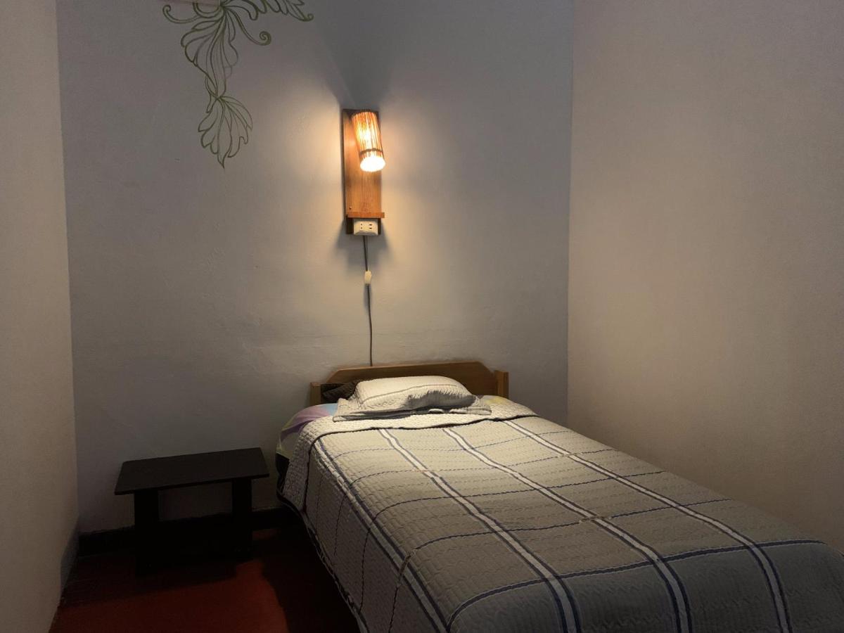 Tiyana House - Housity