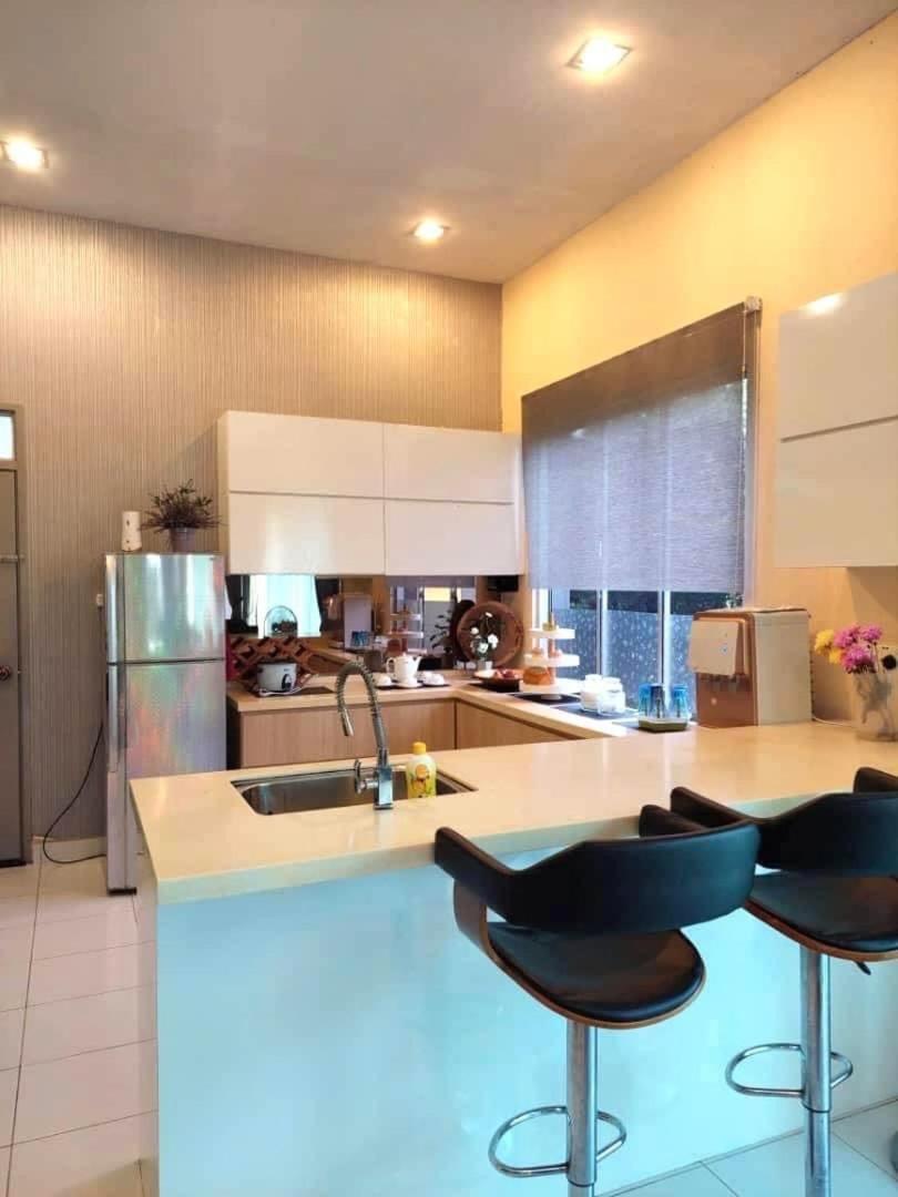 D'umairah Homestay - Housity