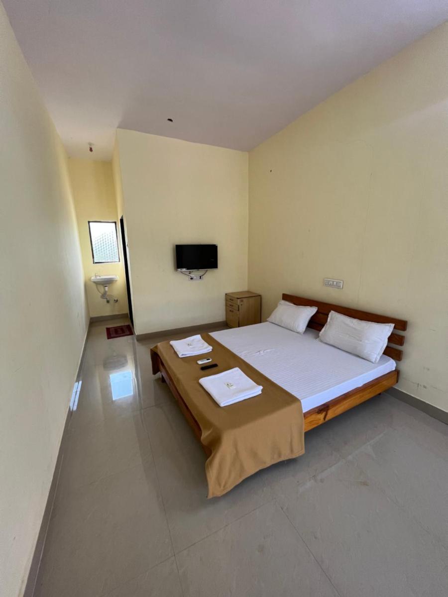 Jay Malhar Cottage Alibag - Housity