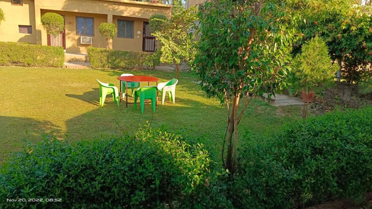Suitetrails - Kadamb Farmhouse